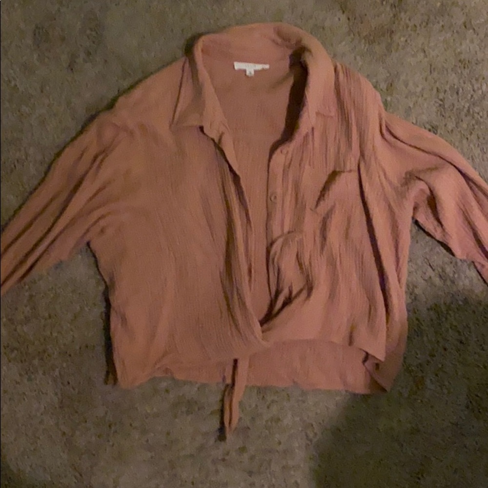 crop long sleeve top
